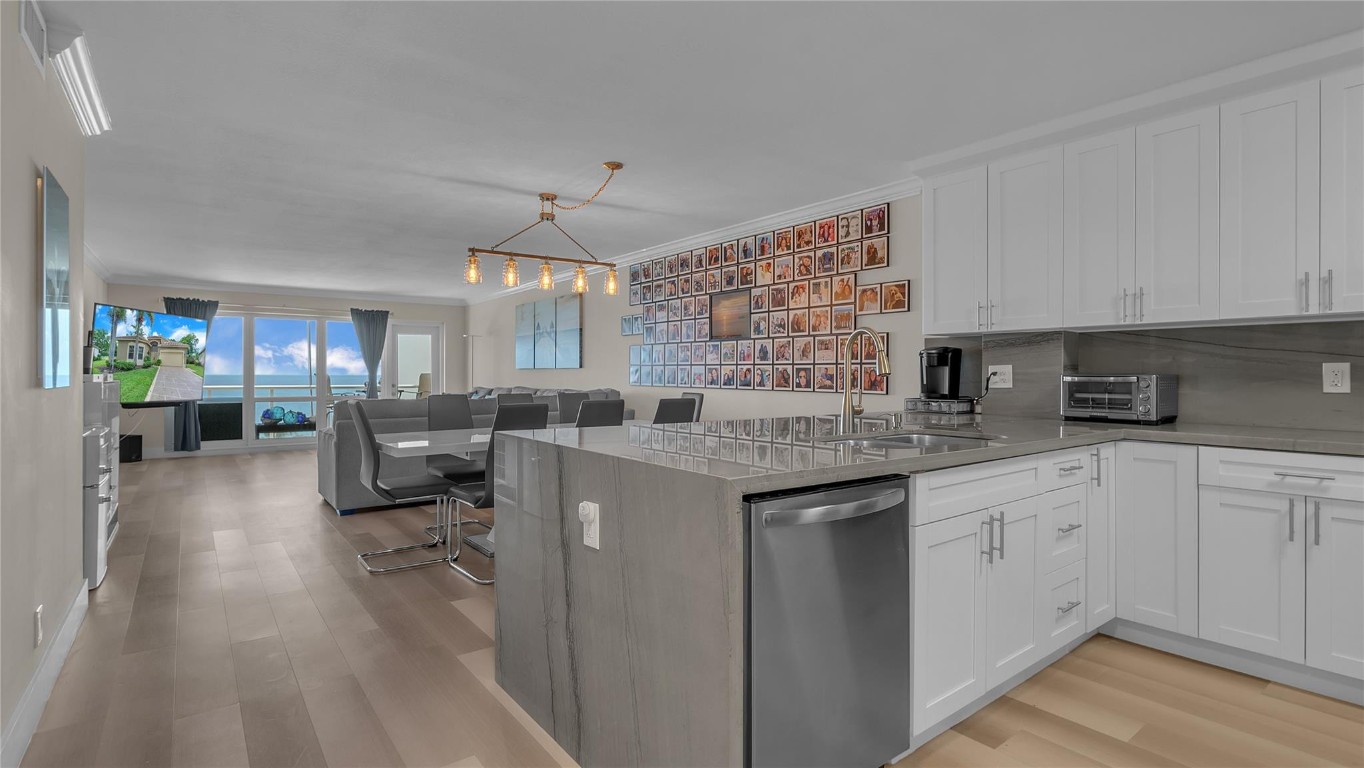 111 N Pompano Beach Boulevard Unit: 913