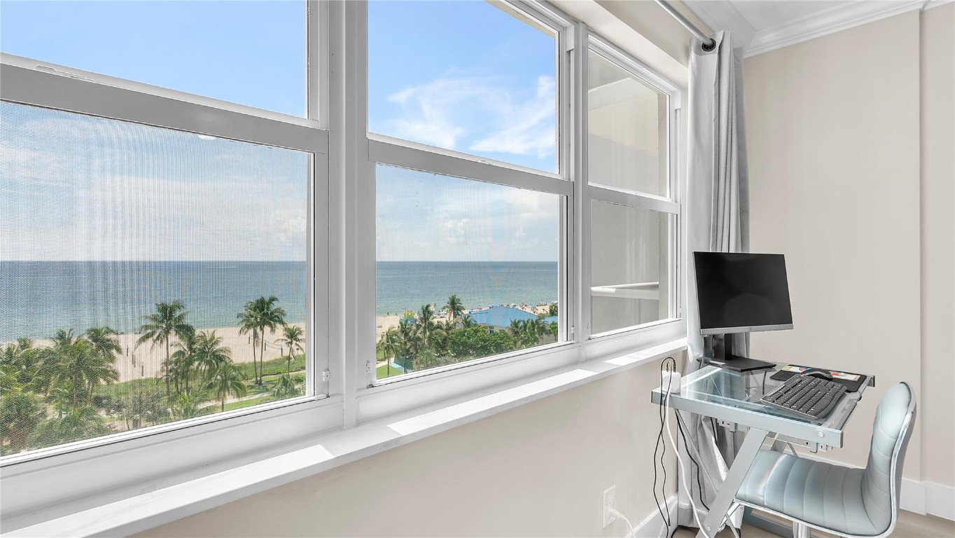 111 N Pompano Beach Boulevard Unit: 913