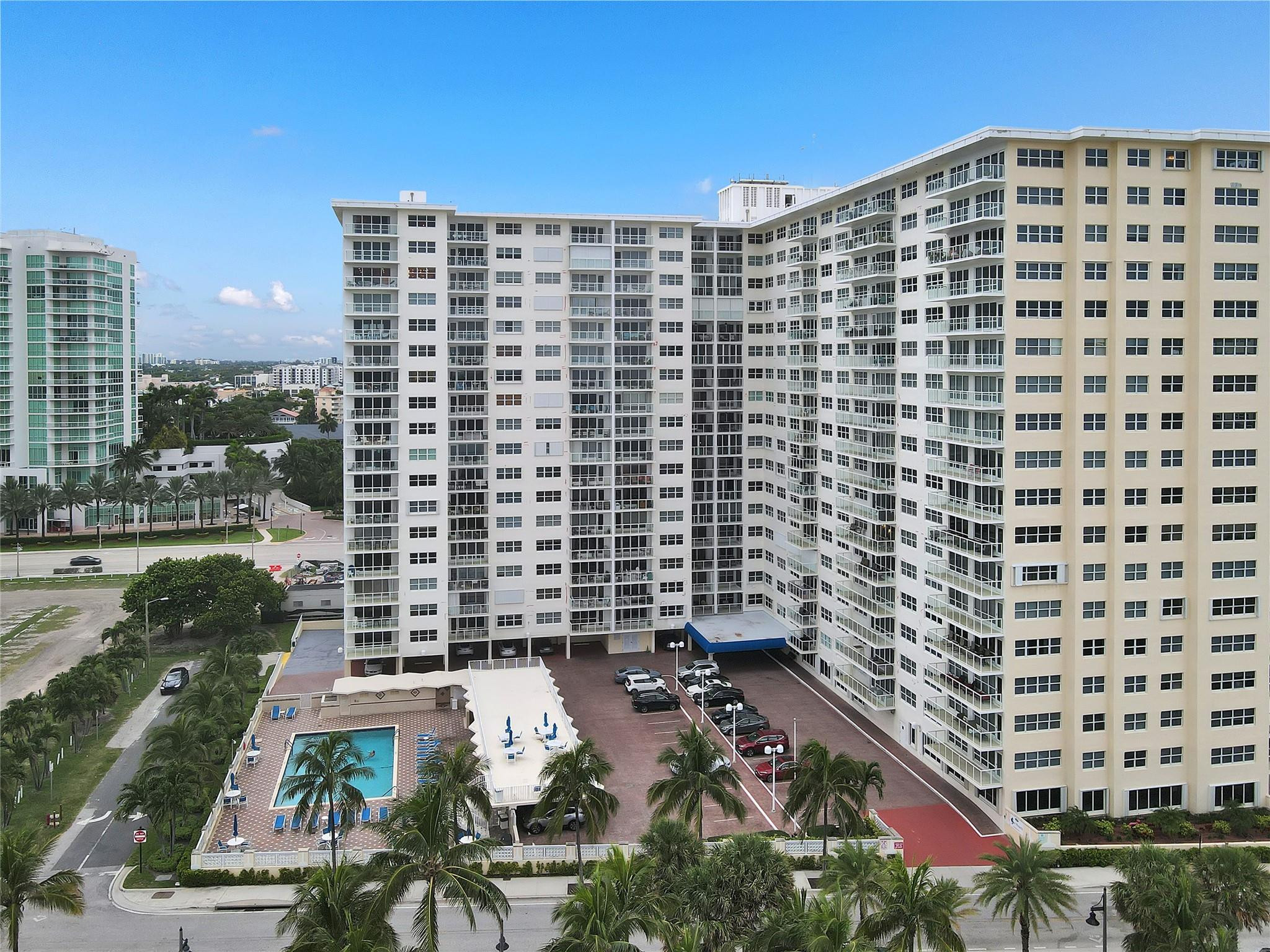 111 N Pompano Beach Boulevard Unit: 913