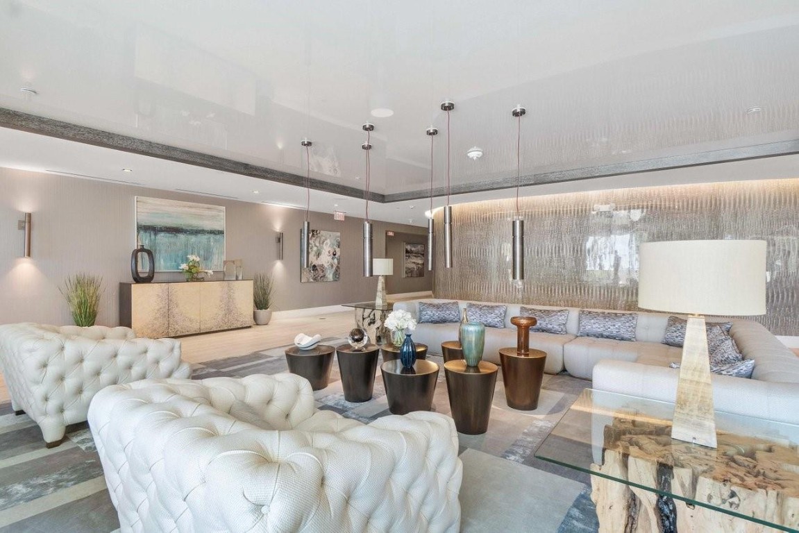 730 N Ocean Blvd 703