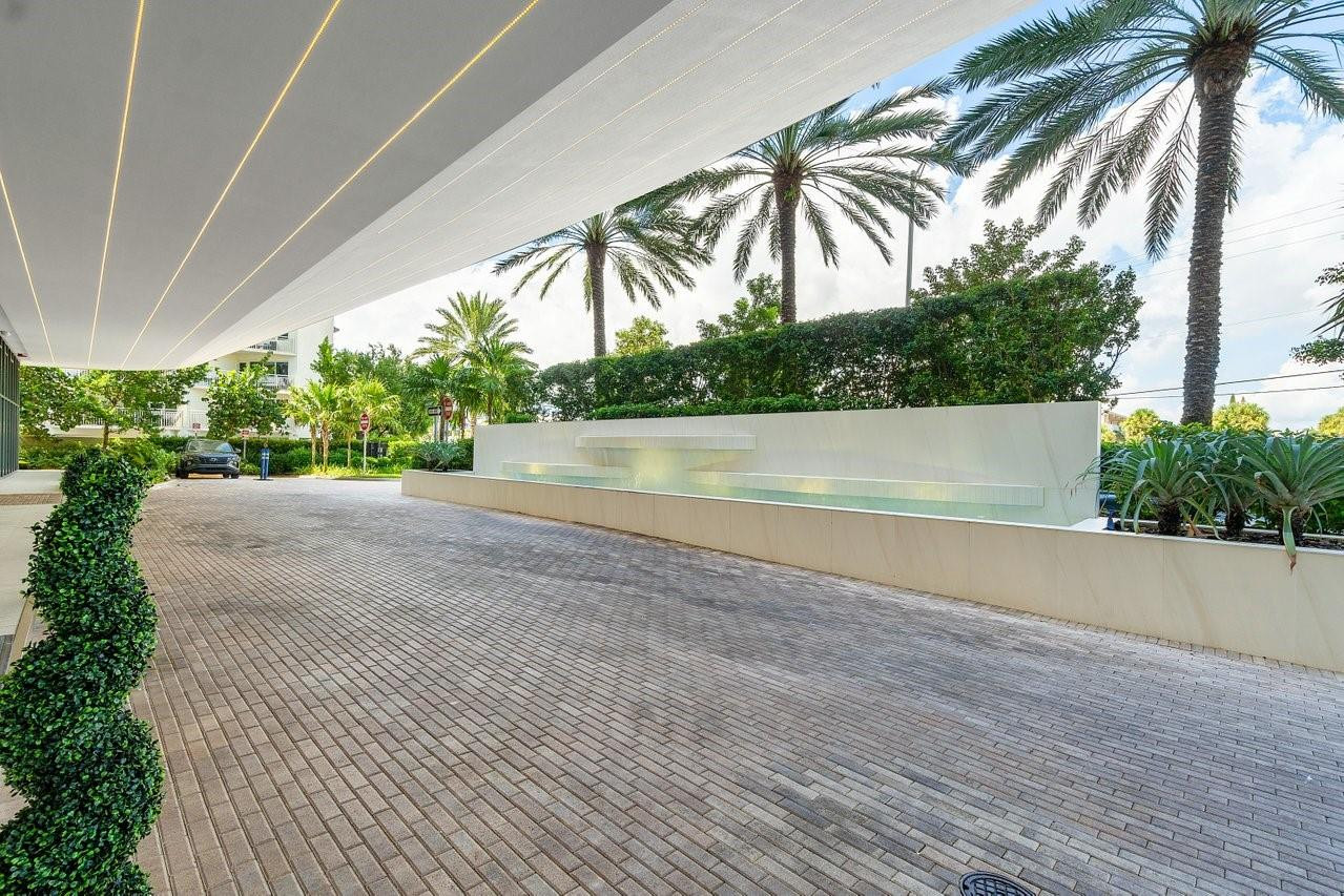 730 N Ocean Blvd 703