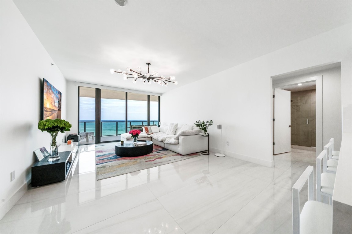 730 N Ocean Blvd 703