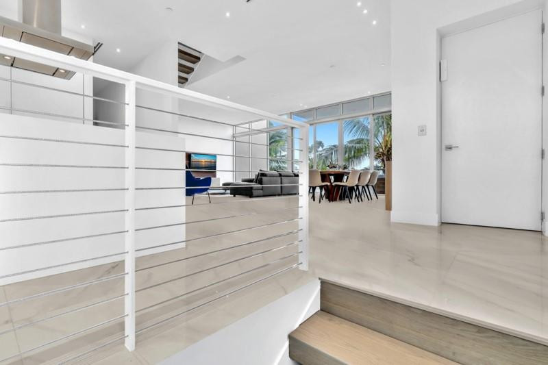 3750 Yacht Club Dr TH5