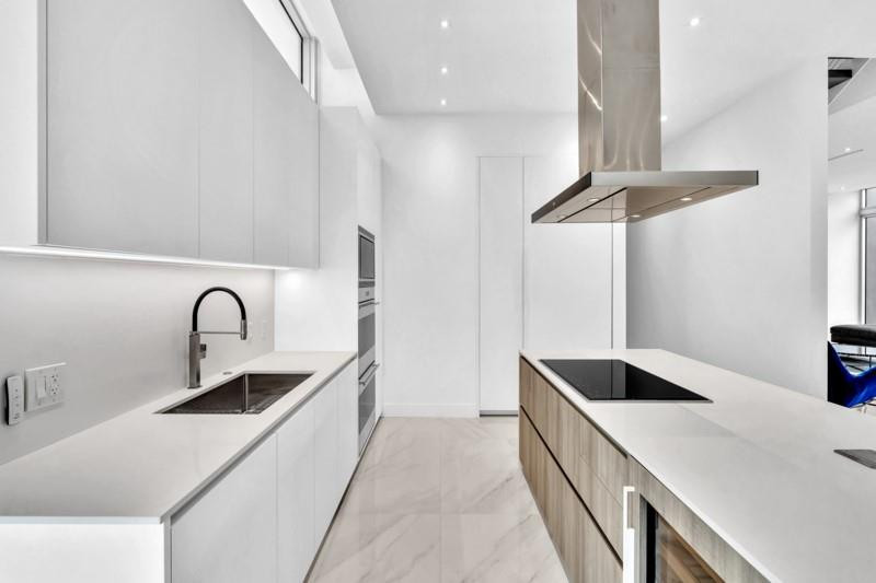 3750 Yacht Club Dr TH5