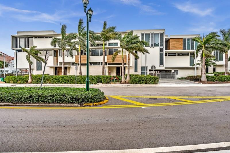 3750 Yacht Club Dr TH5