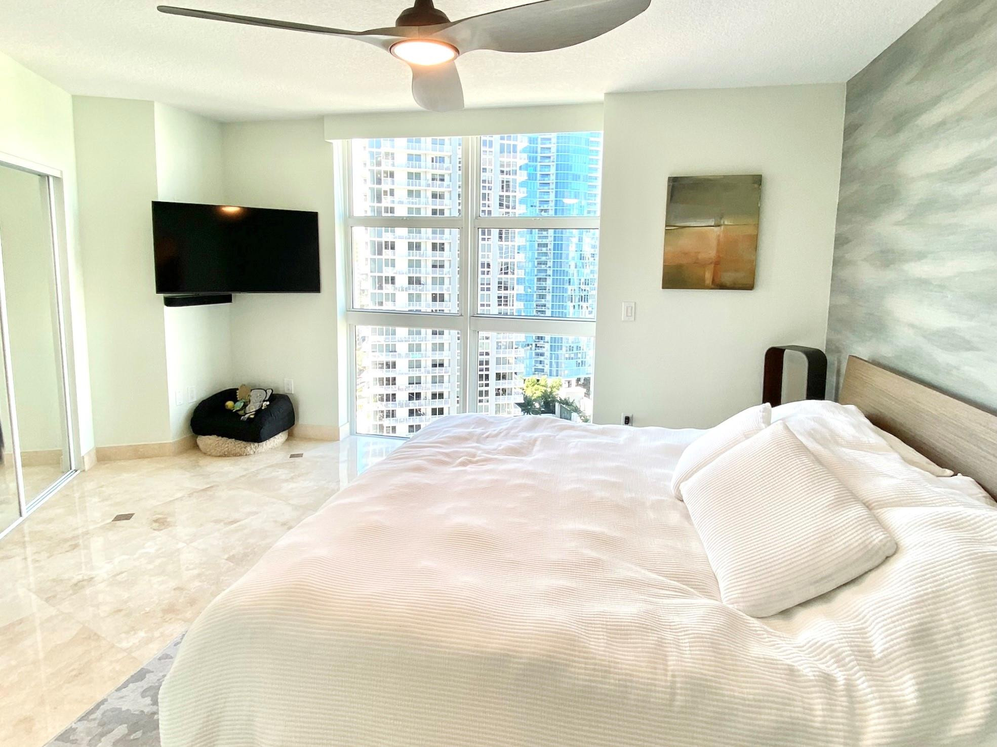 347 N New River Dr 2506