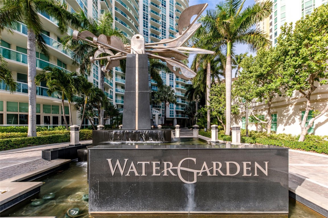 347 N New River Dr 2506