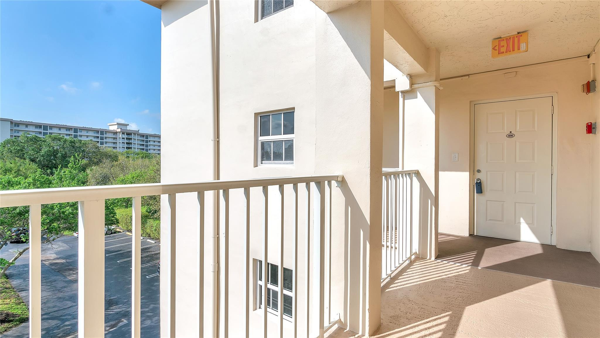 3503 Oaks Way 414