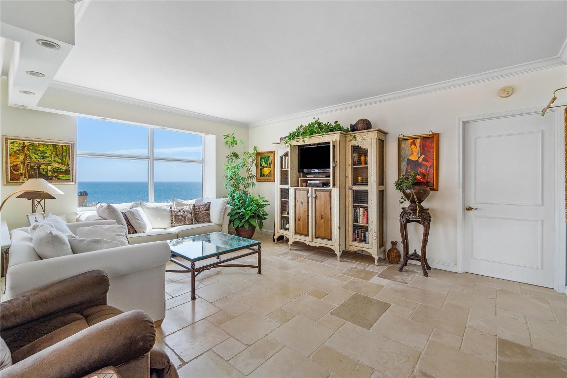 2100 N Ocean Blvd 8C