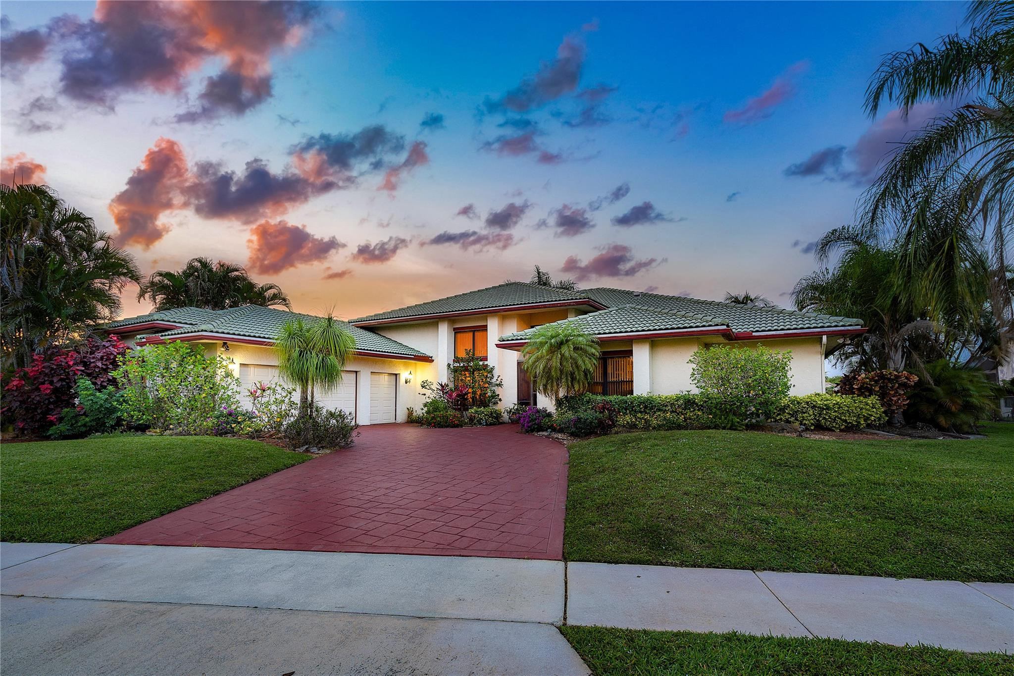 11439 Boca Woods Ln