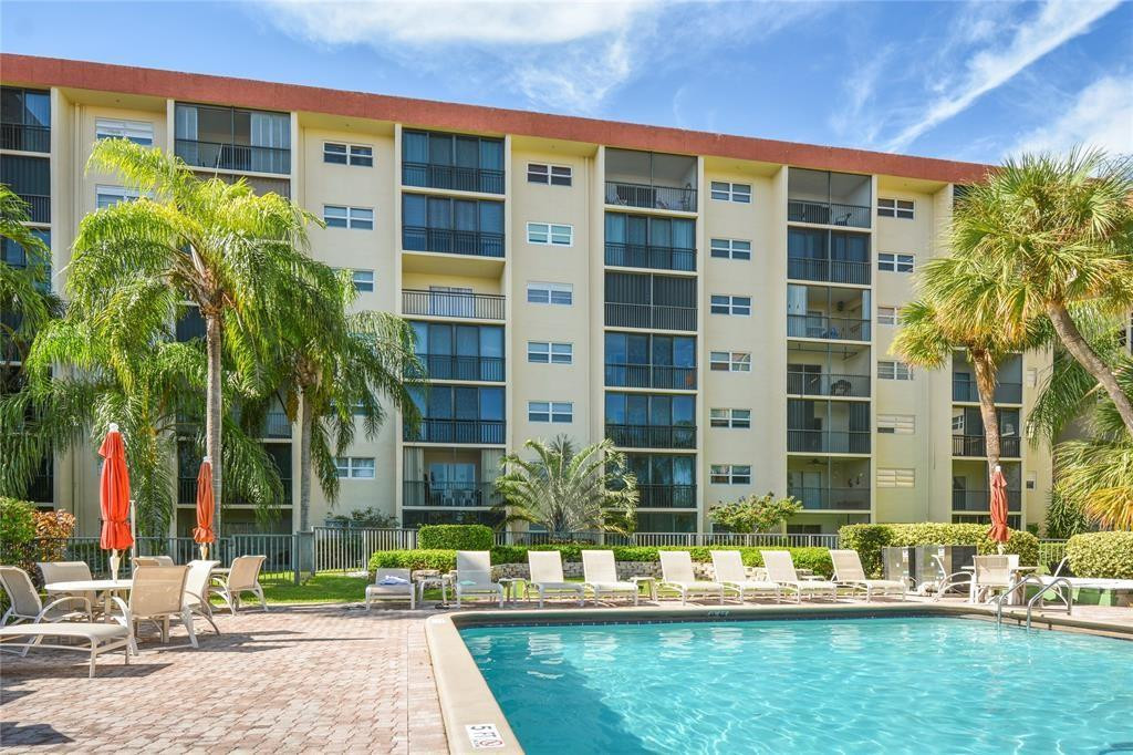 2350 NE 14th Street Causeway 608