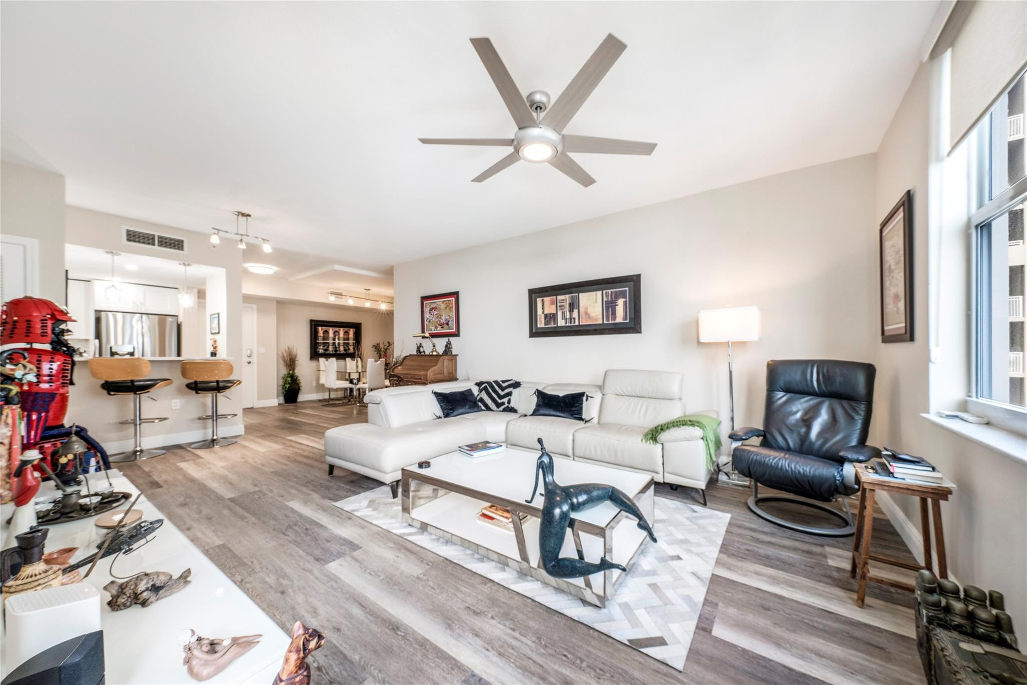 511 SE 5th Ave 2122
