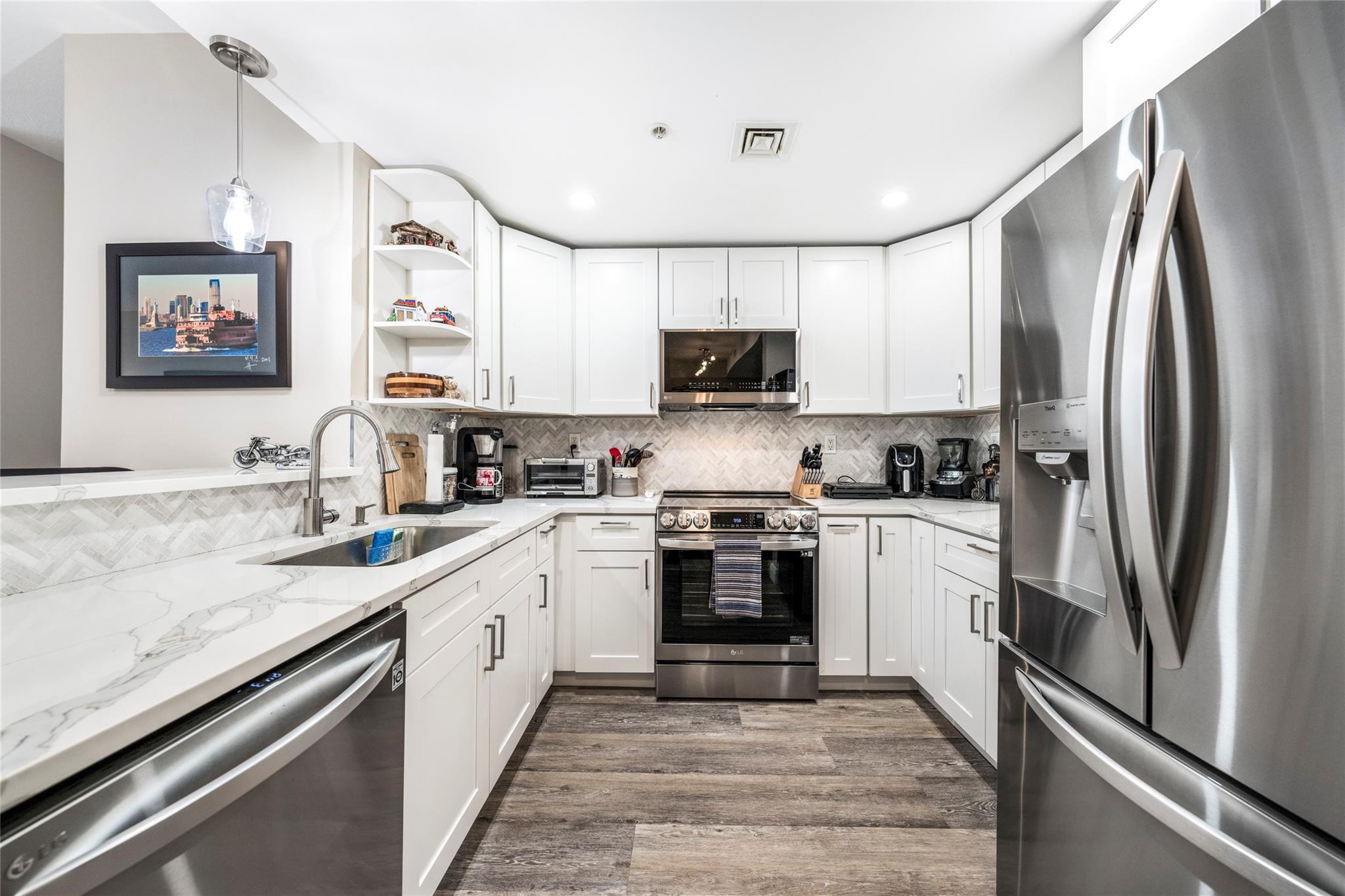 511 SE 5th Ave 2122