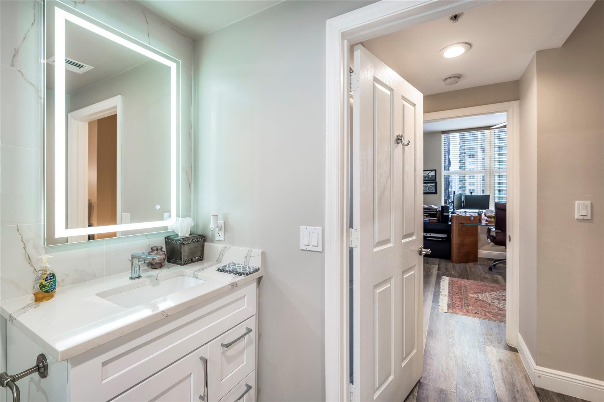 511 SE 5th Ave 2122