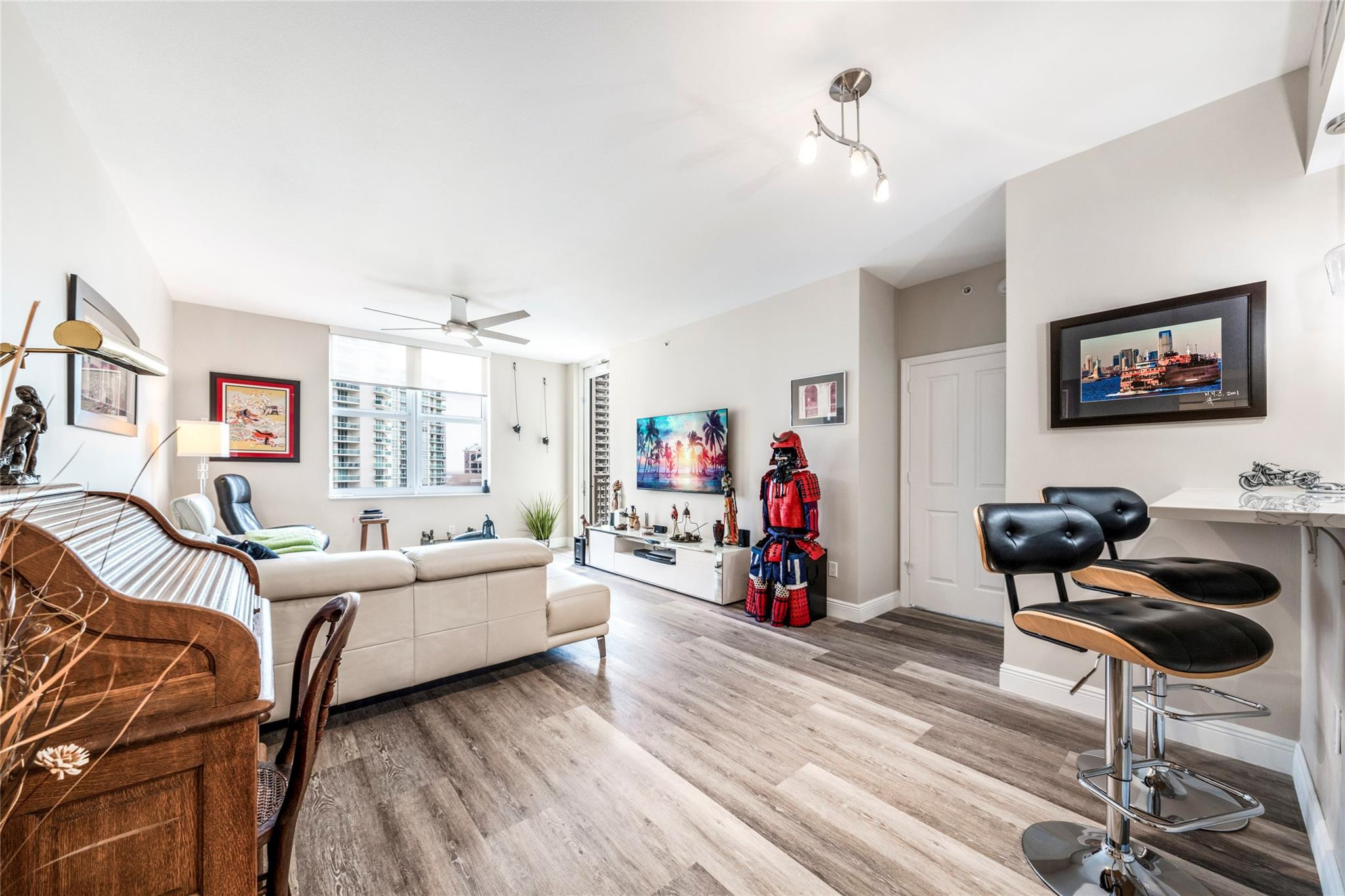 511 SE 5th Ave 2122