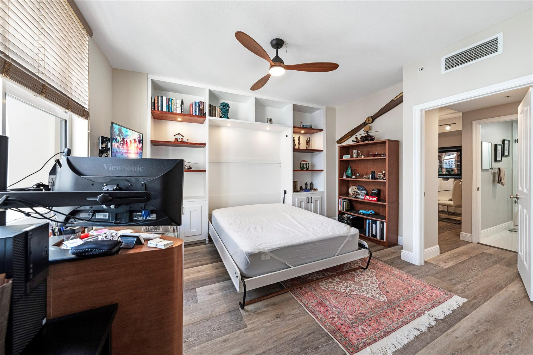 511 SE 5th Ave 2122