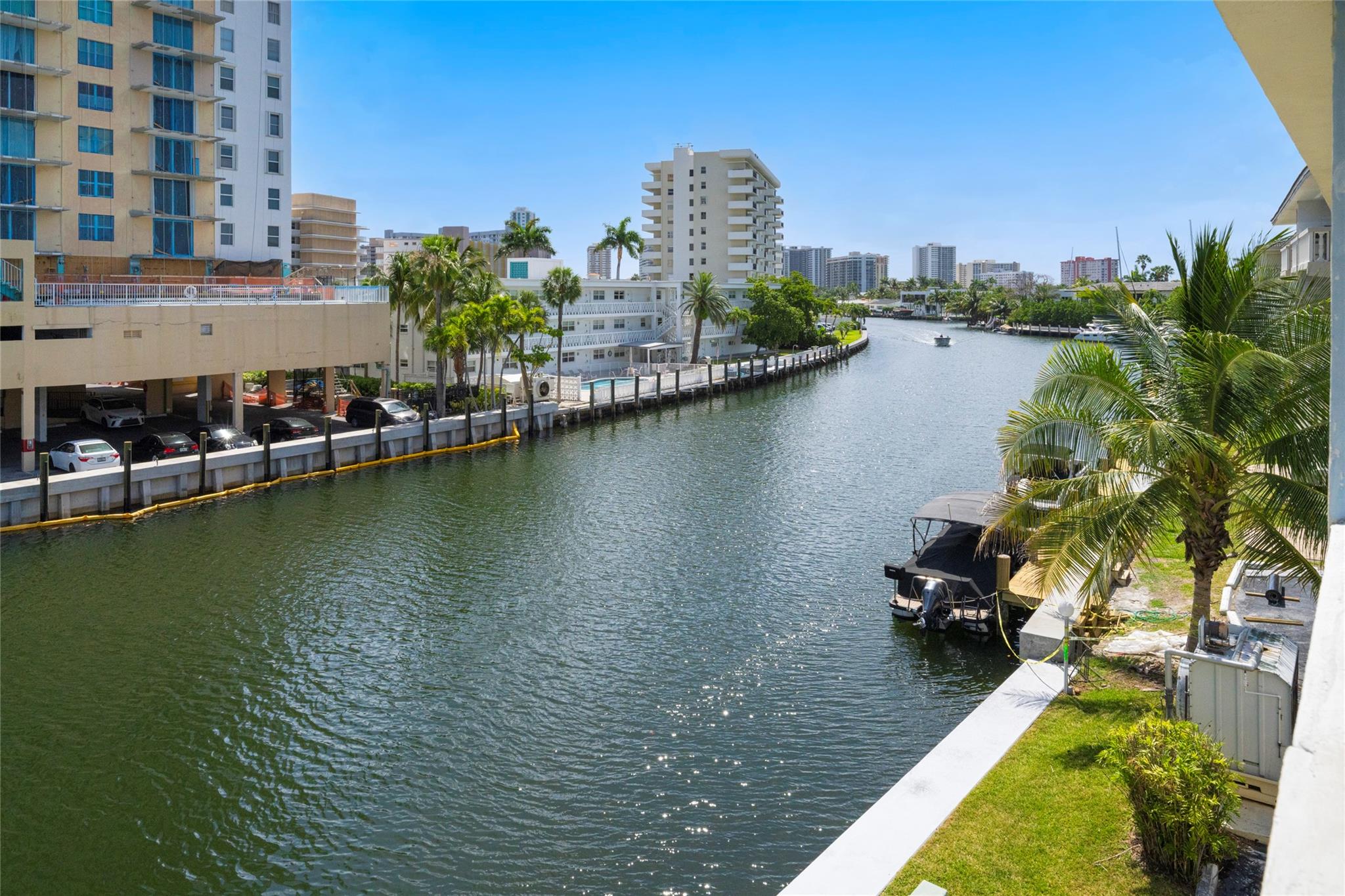 450 Paradise Isle Blvd 309