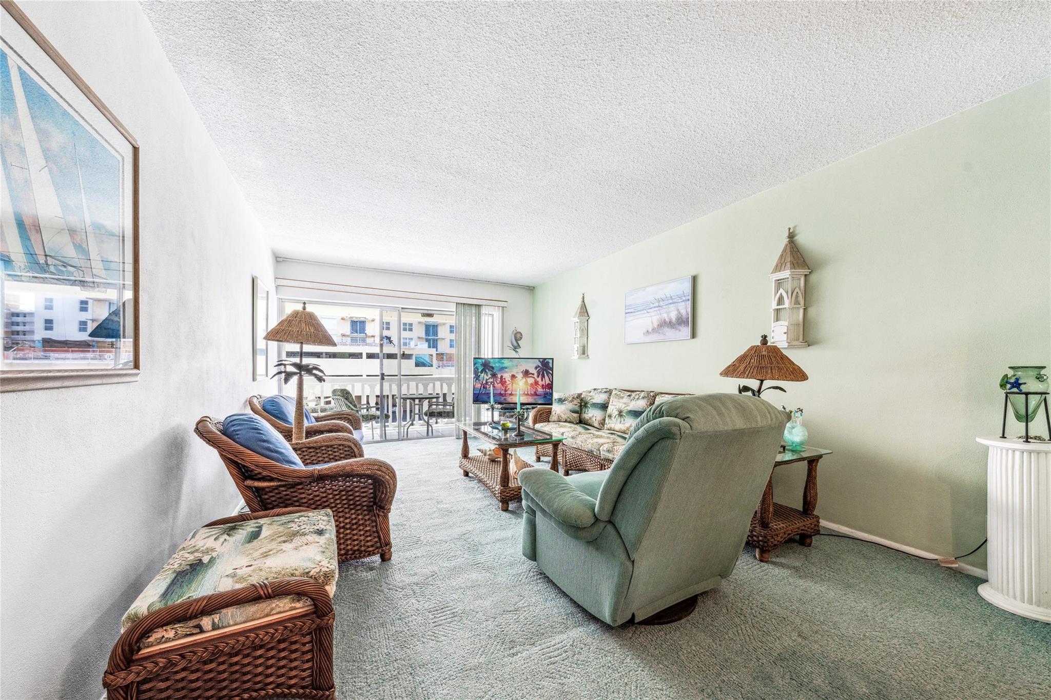 450 Paradise Isle Blvd 309