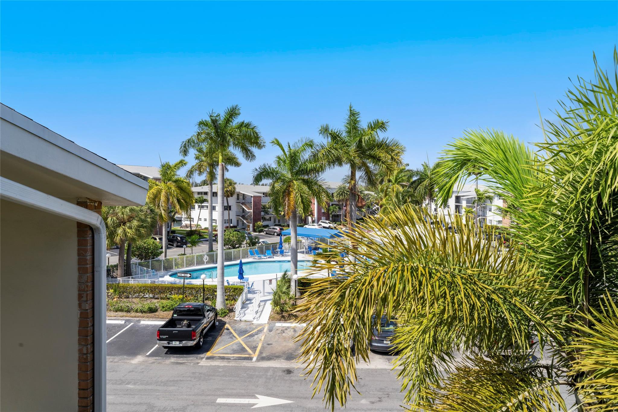 450 Paradise Isle Blvd 309