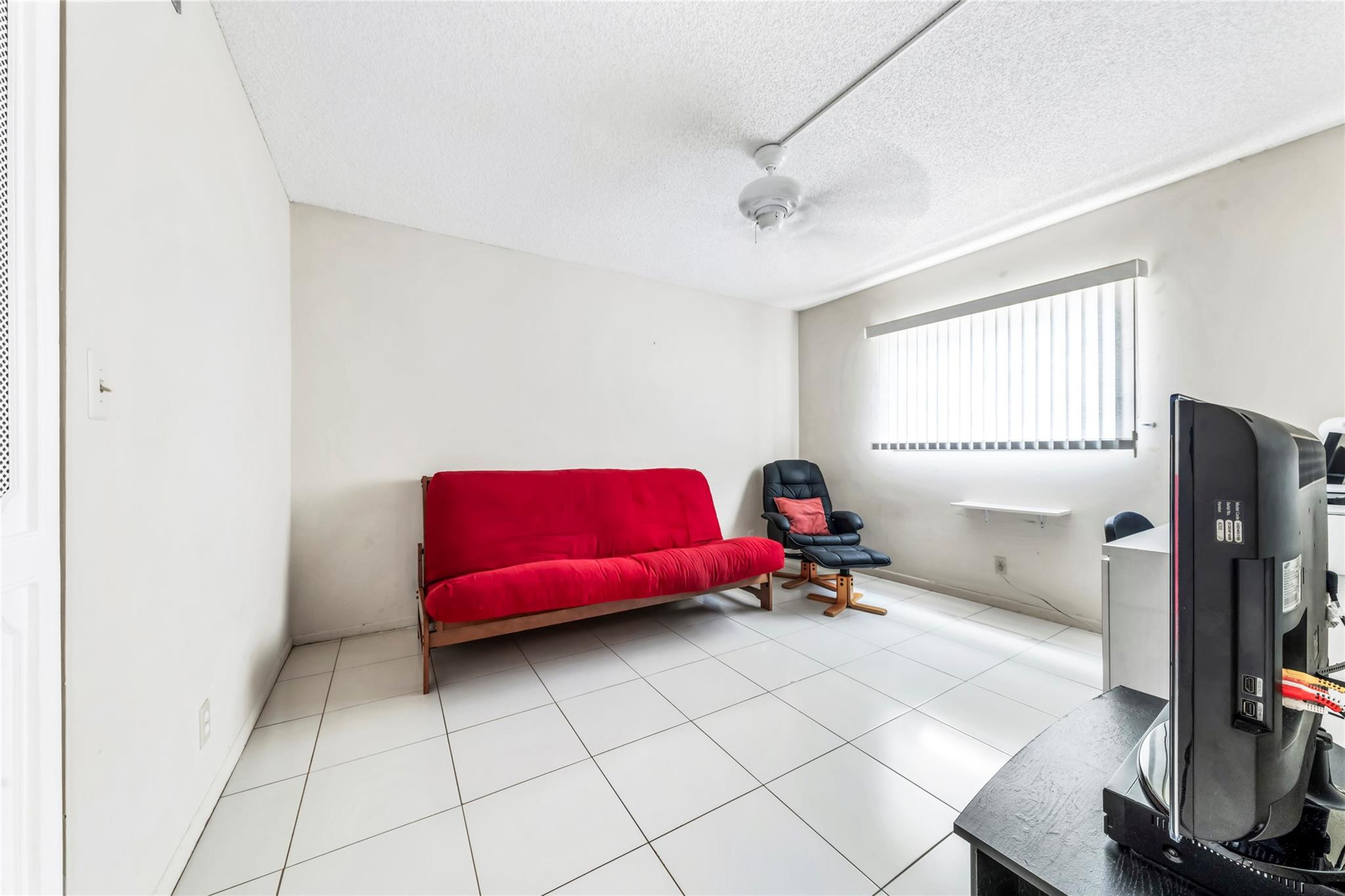 325 SE 11th Ter 201