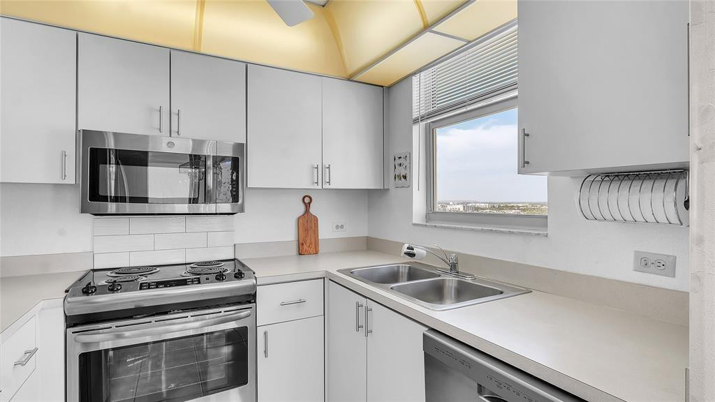 1010 S Ocean Boulevard 1710