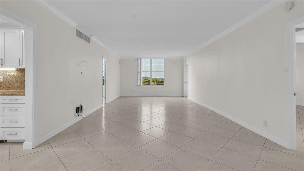 2851 S Ocean Boulevard 5P