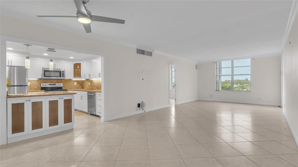 2851 S Ocean Boulevard 5P