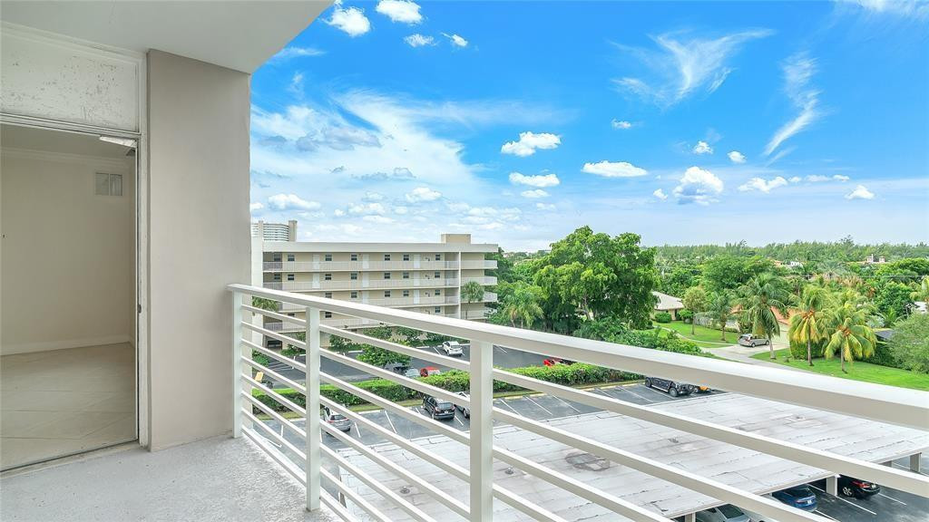 2851 S Ocean Boulevard 5P