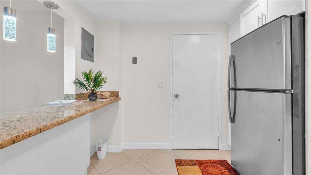 2851 S Ocean Boulevard 5P