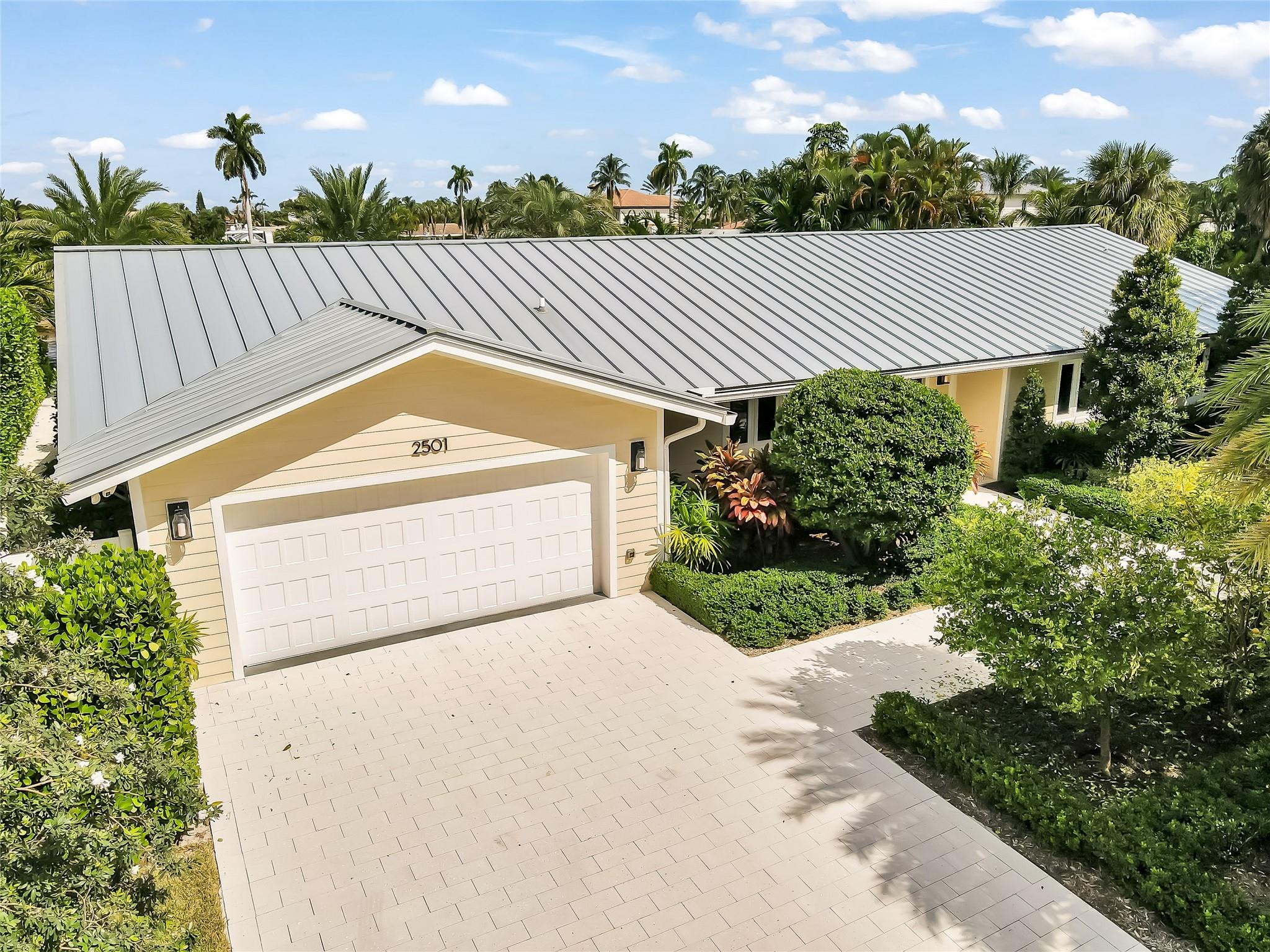 2501 NE 33rd Street