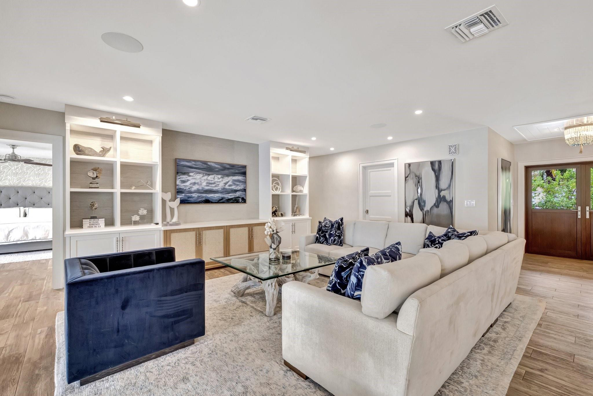 2501 NE 33rd Street