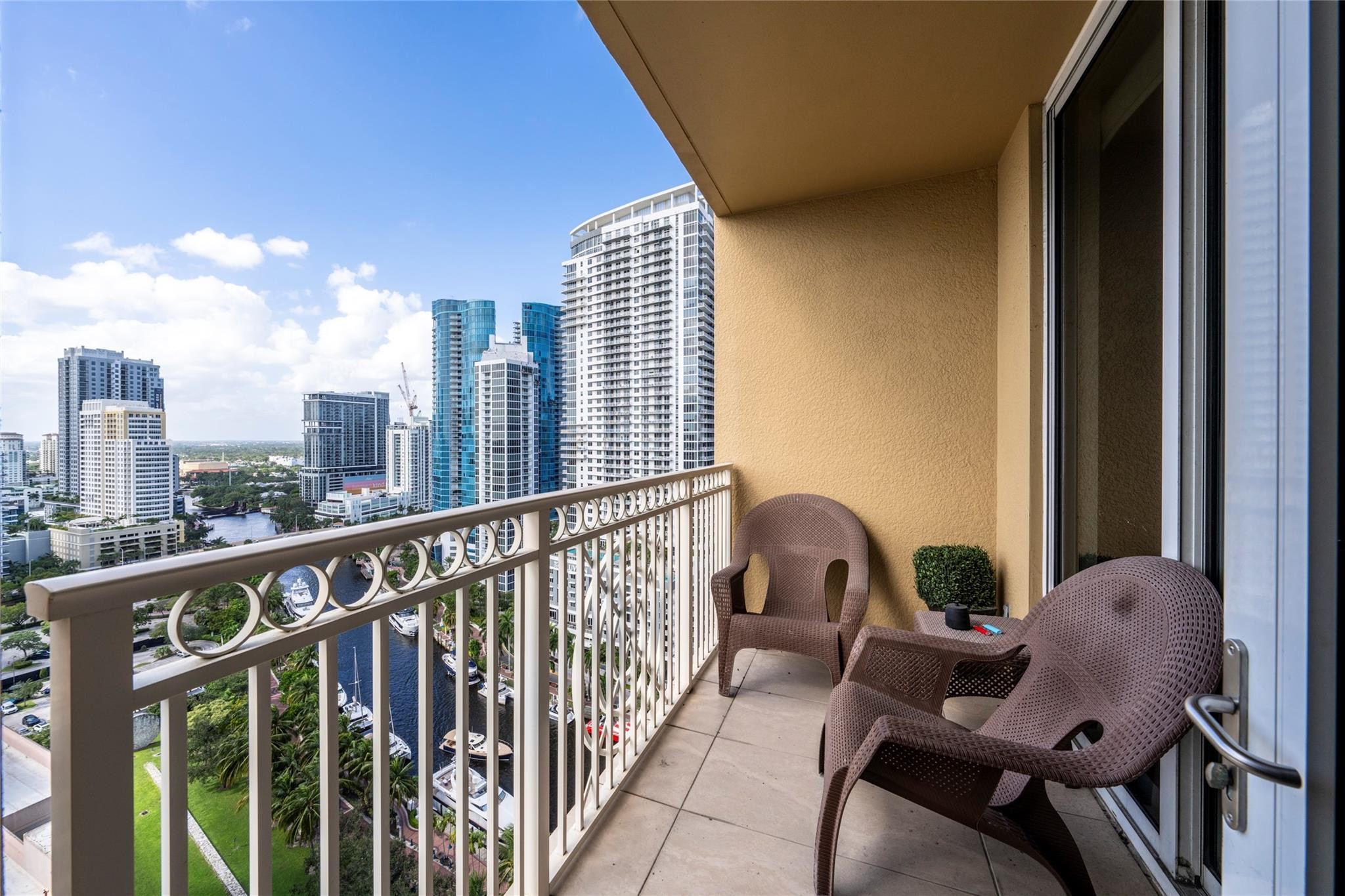 511 SE 5th Ave 2315