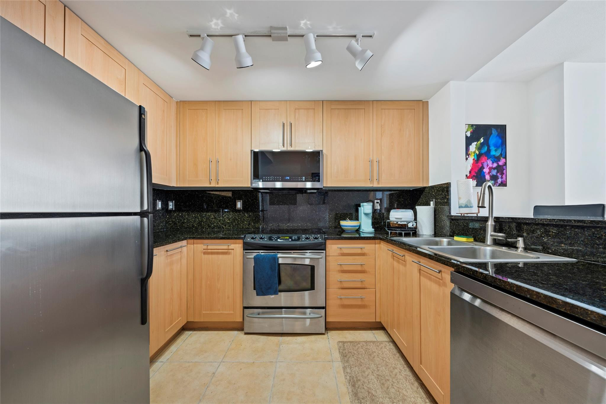 511 SE 5th Ave 1115