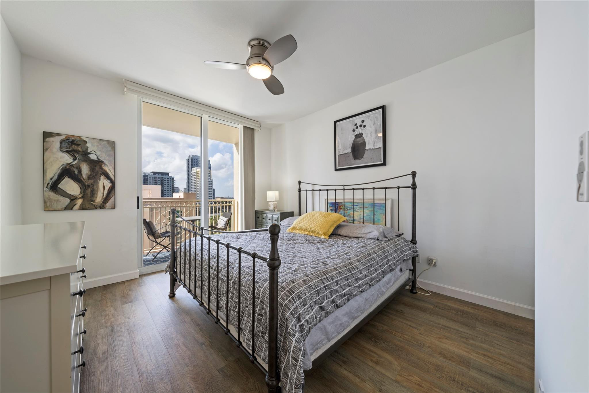 511 SE 5th Ave 1115