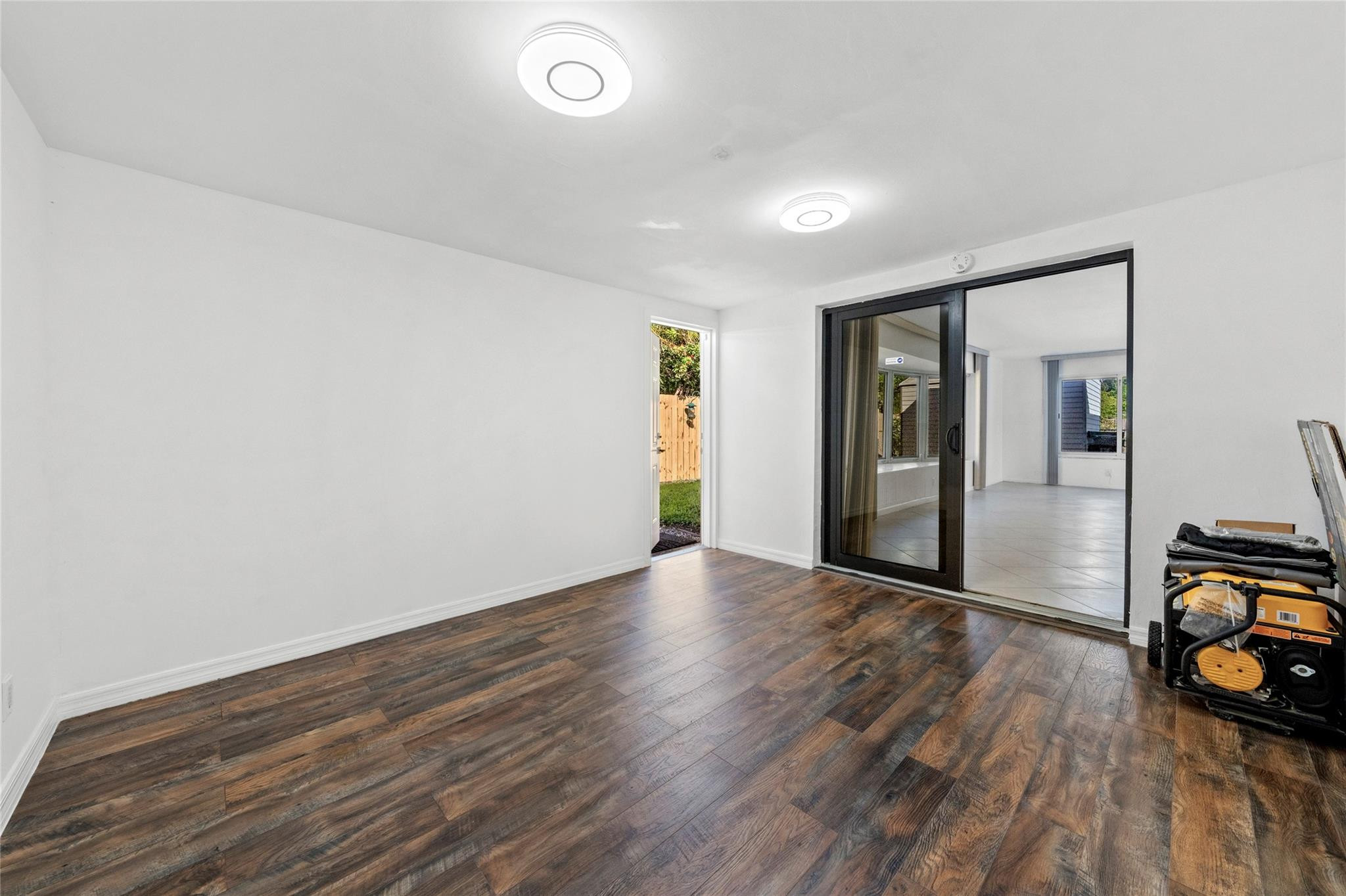 5931 NE 22nd Ter