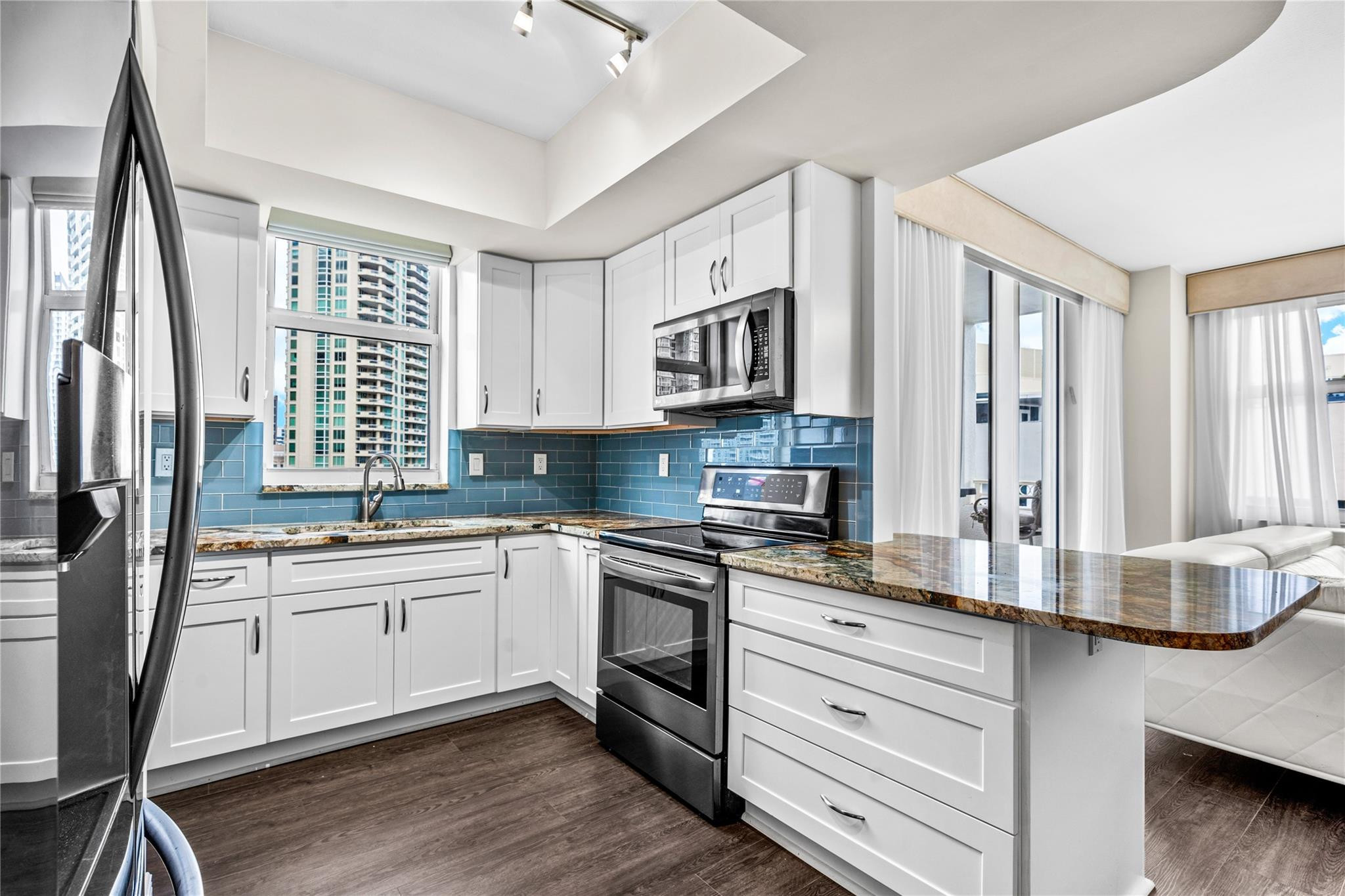 511 SE 5th Ave 1804