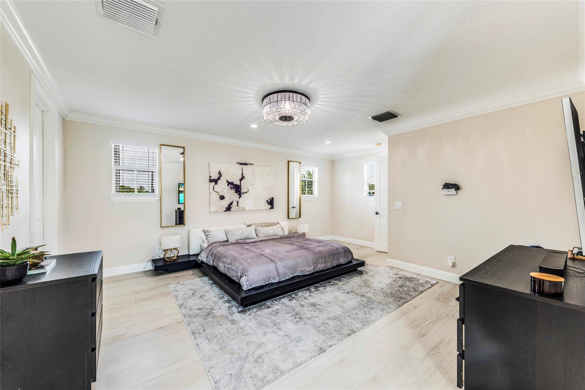 824 SW 10th St