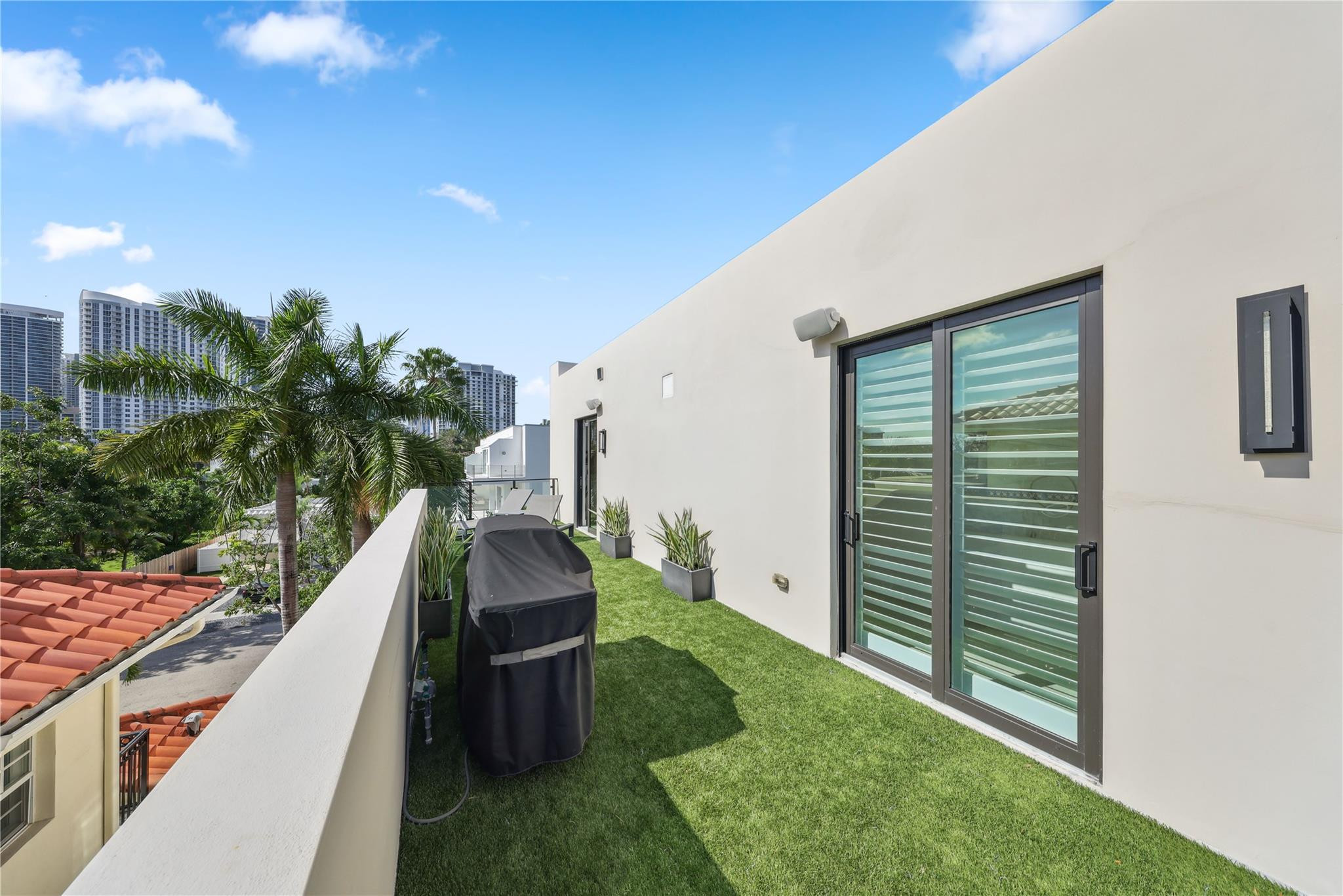 18 SE 11th Avenue 1