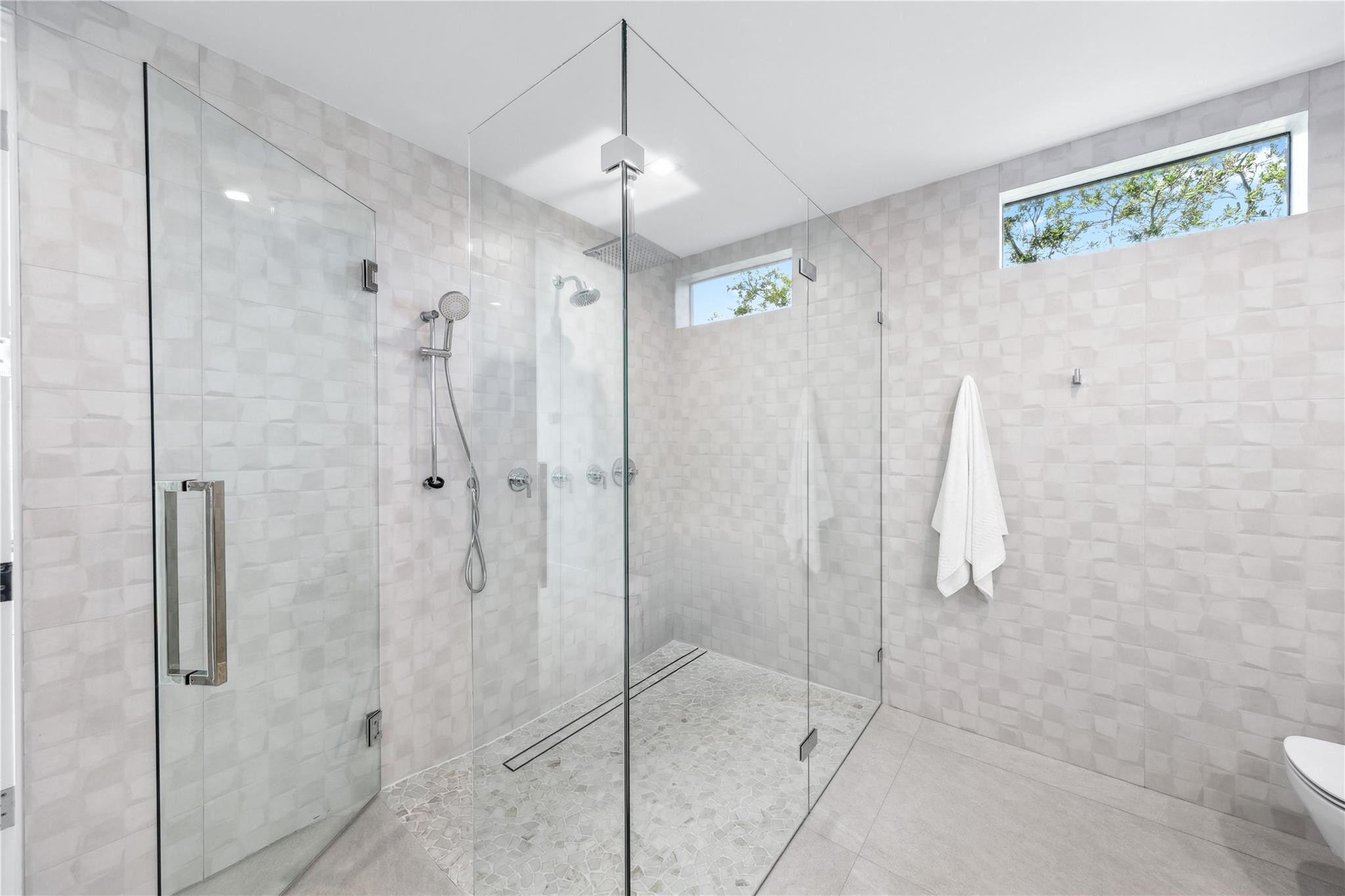 18 SE 11th Avenue 1