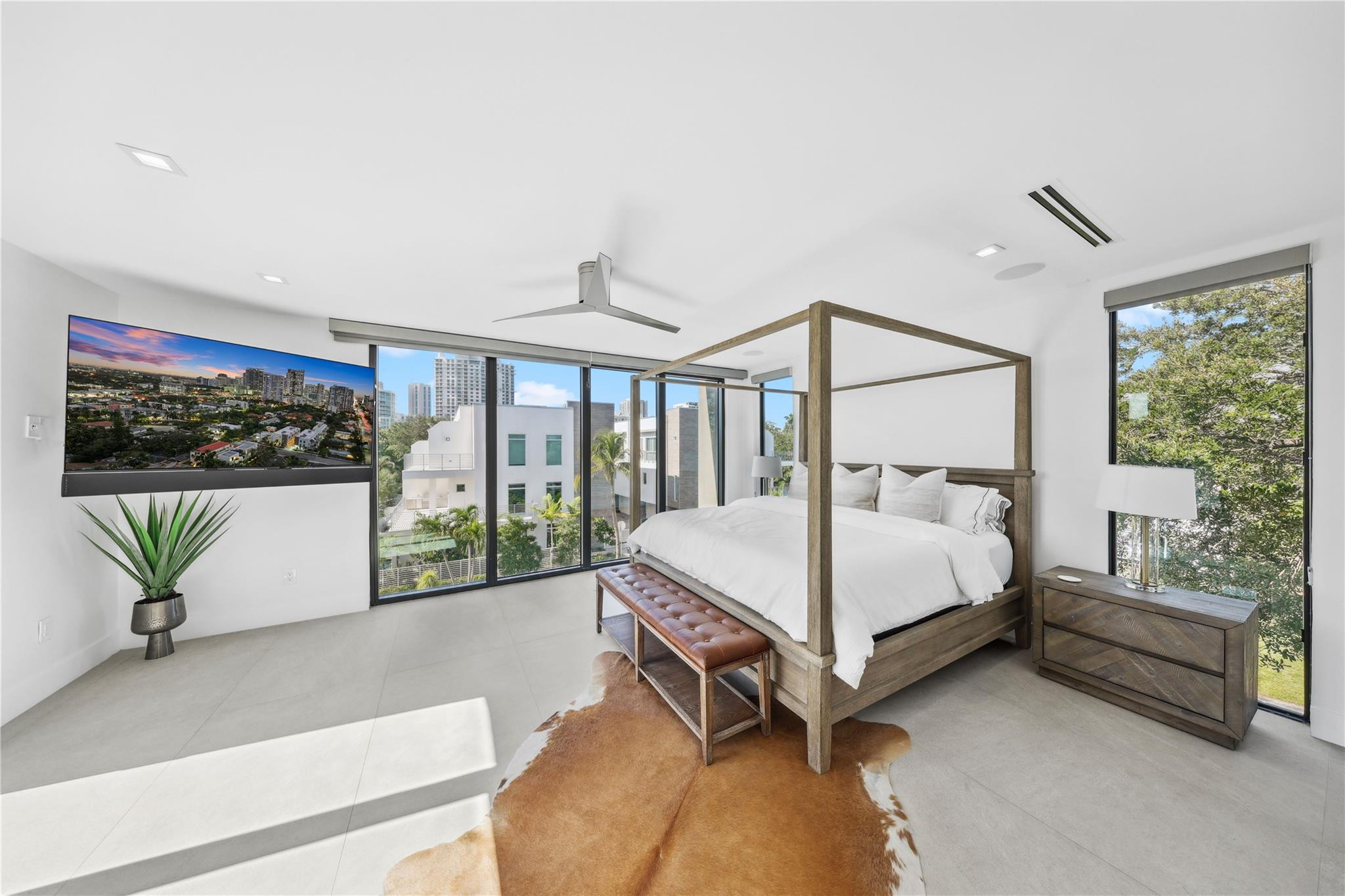 18 SE 11th Avenue 1