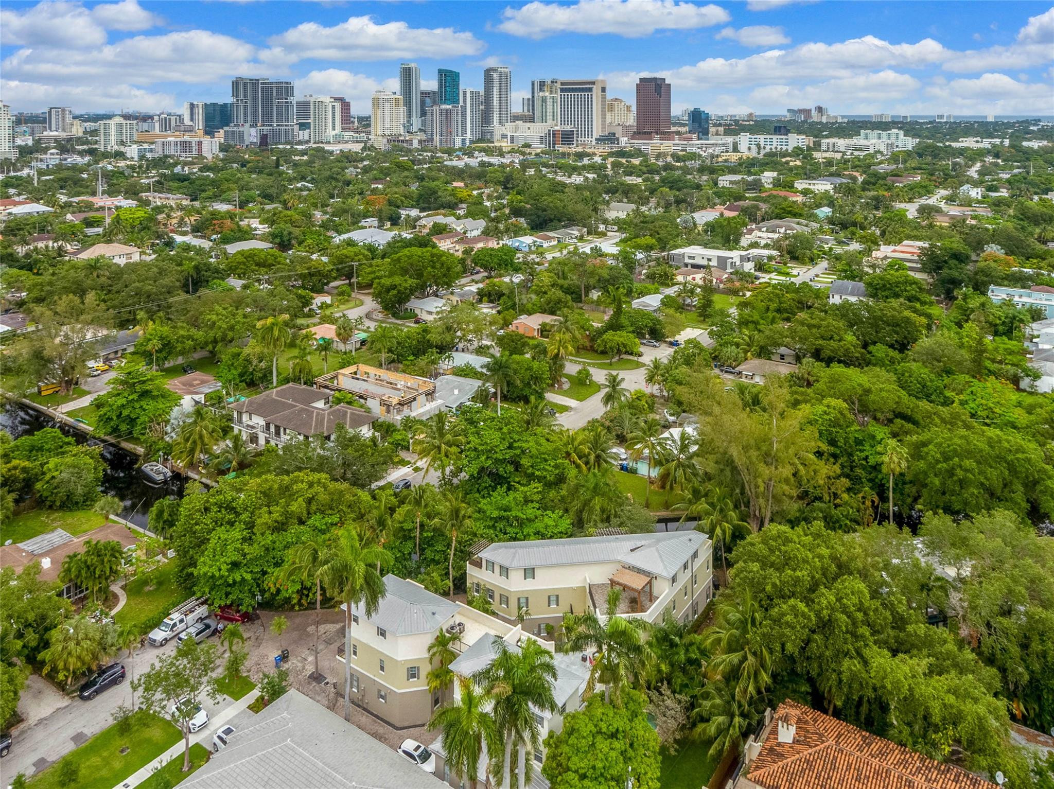 824 SW 10th St 1