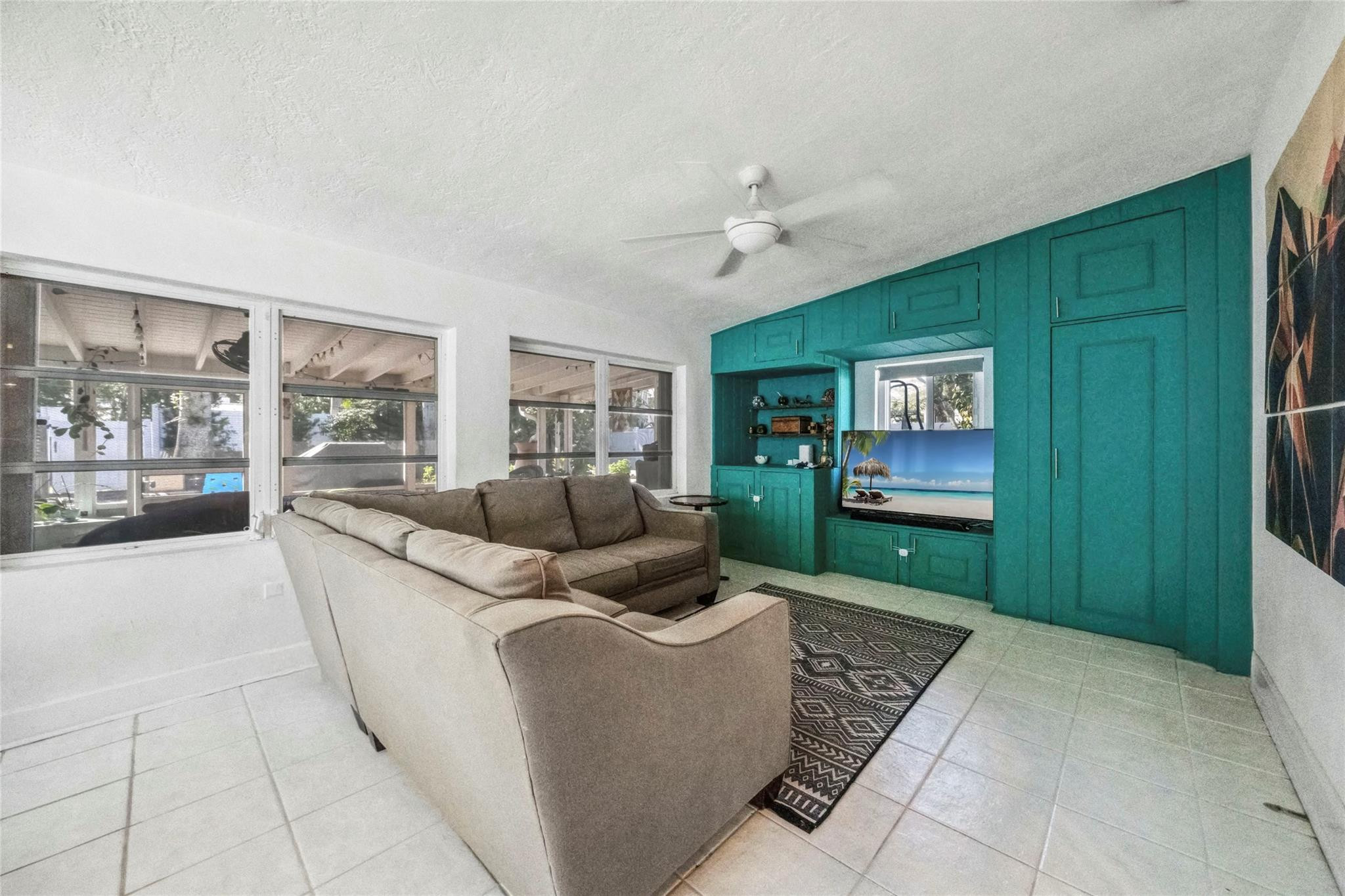 846 SW 9th St