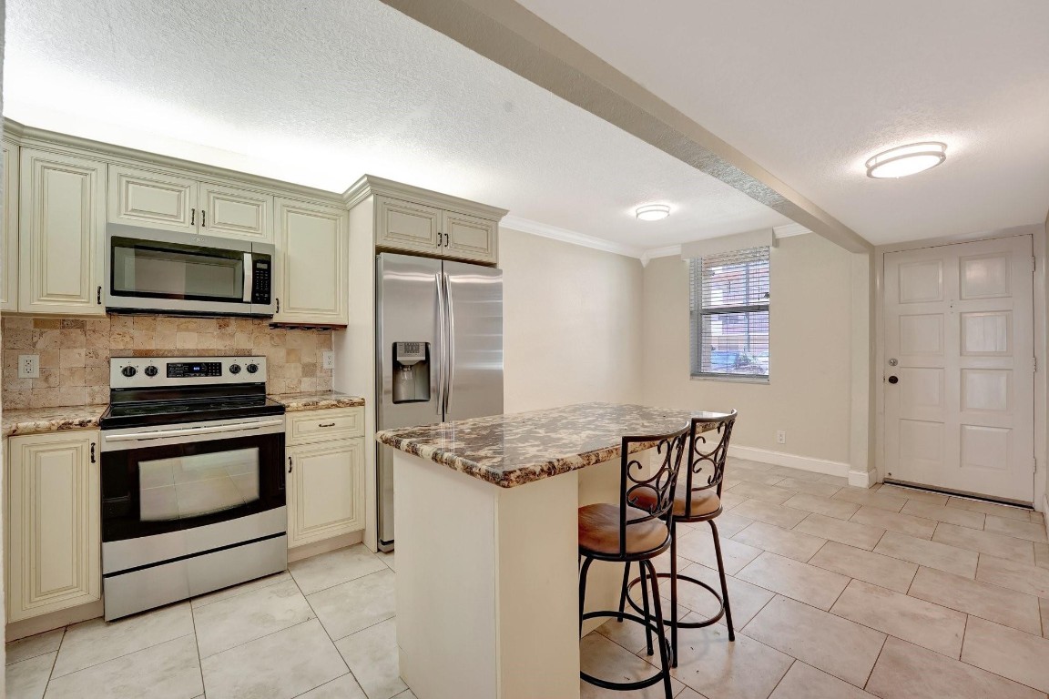 777 S Federal Highway 104L