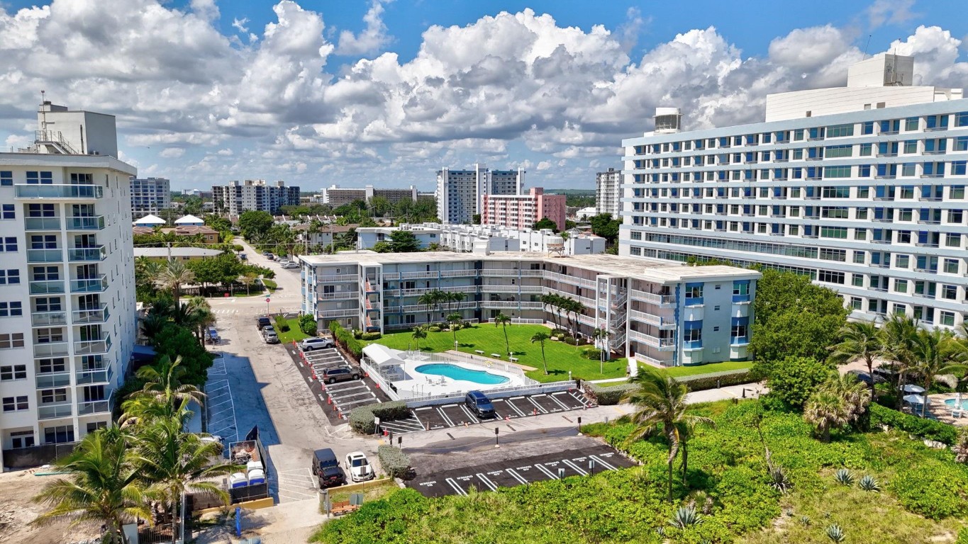 1300 N Ocean Boulevard 405