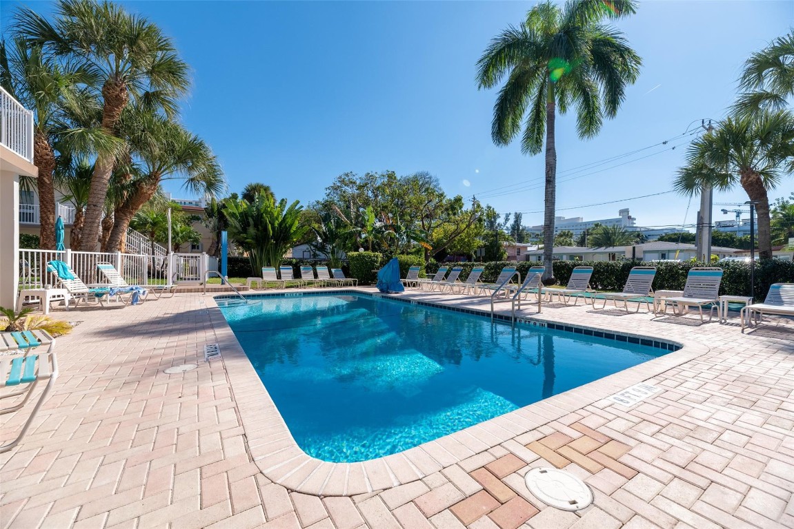 3225 NE 16th Street 9A