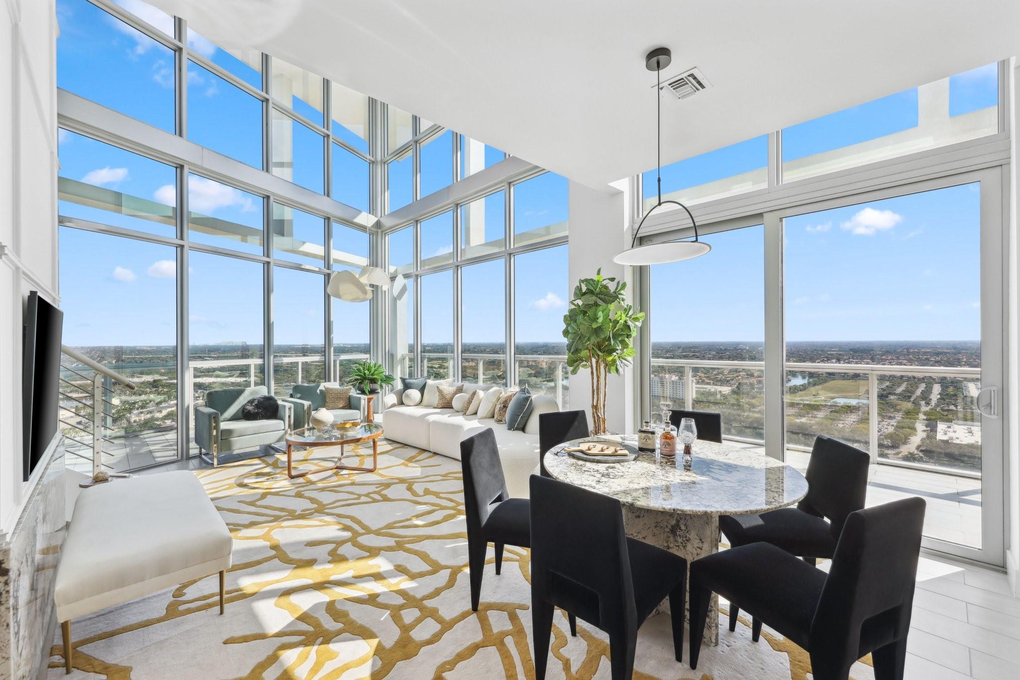 2000 Metropica Way PH09