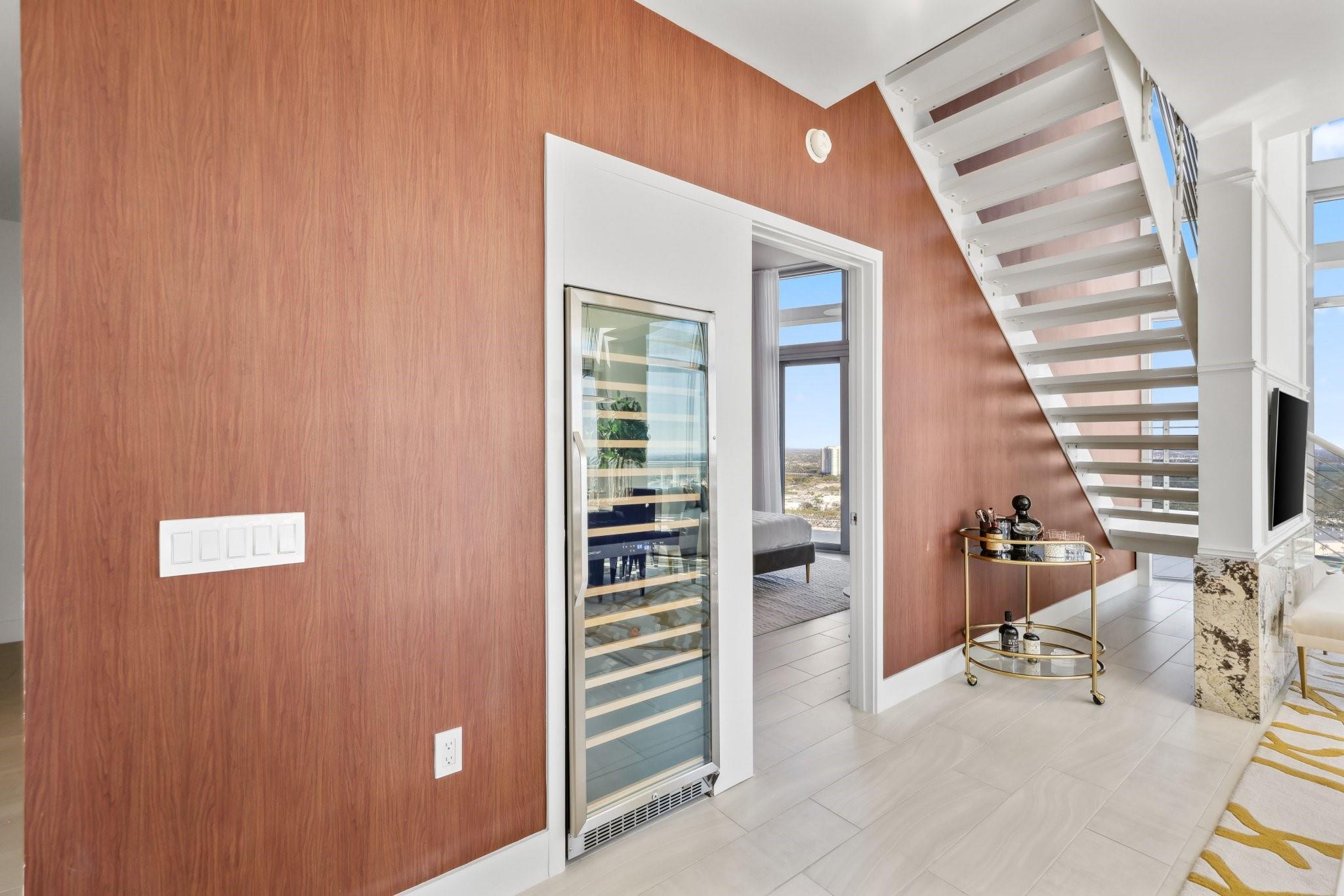 2000 Metropica Way PH09