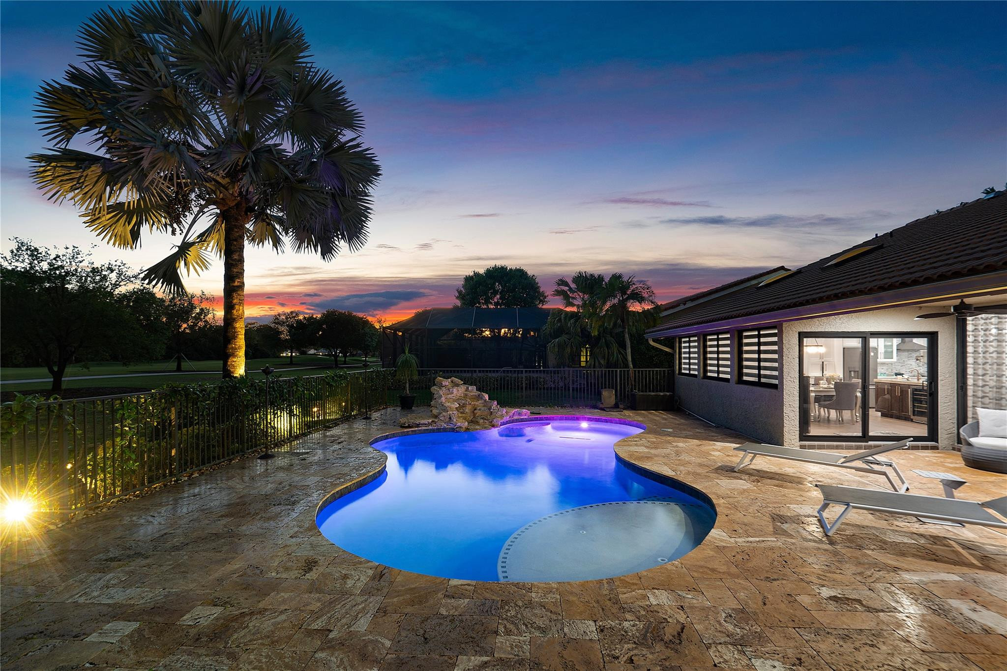 10278 Boca Woods Ln