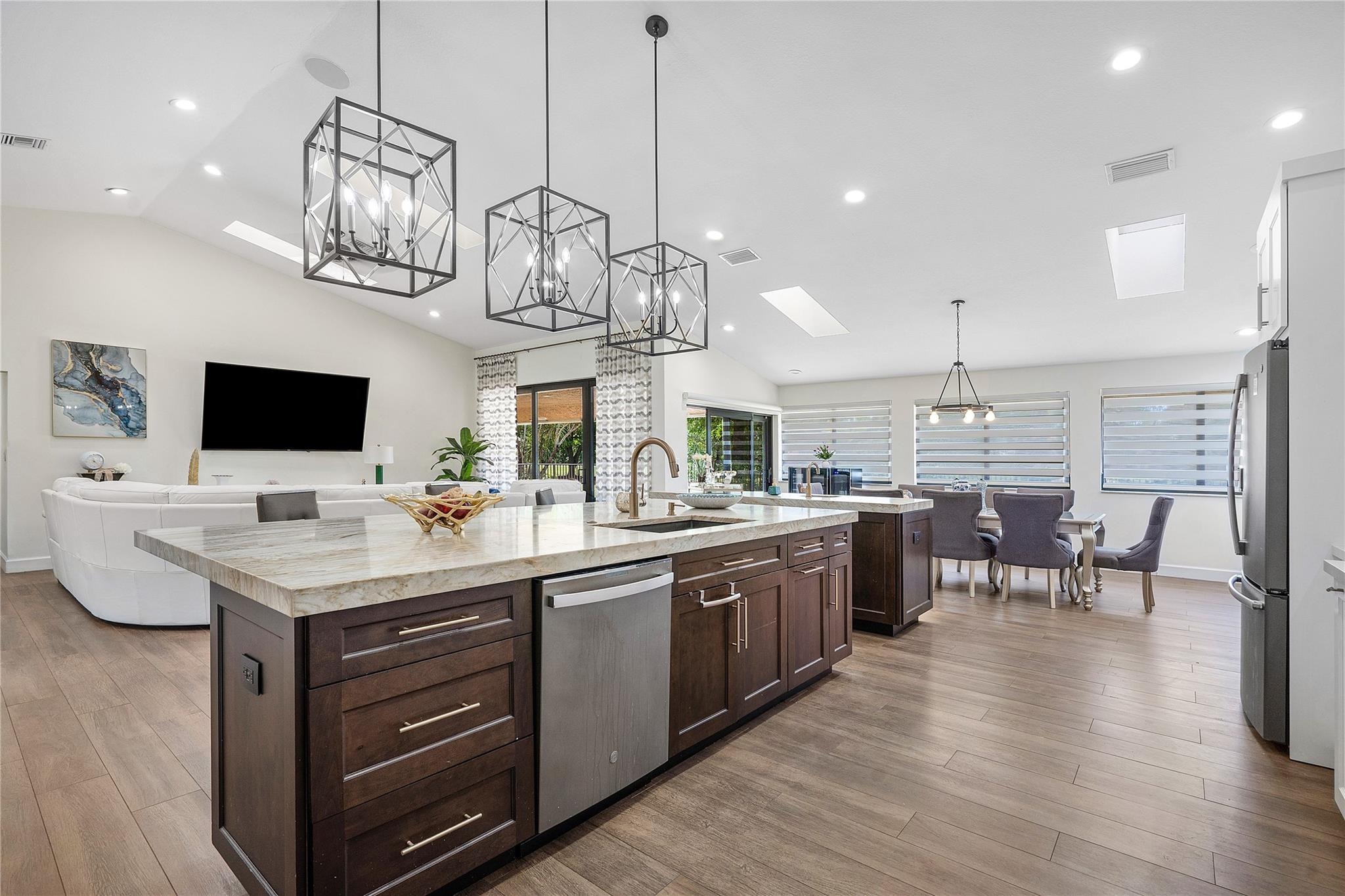 10278 Boca Woods Ln