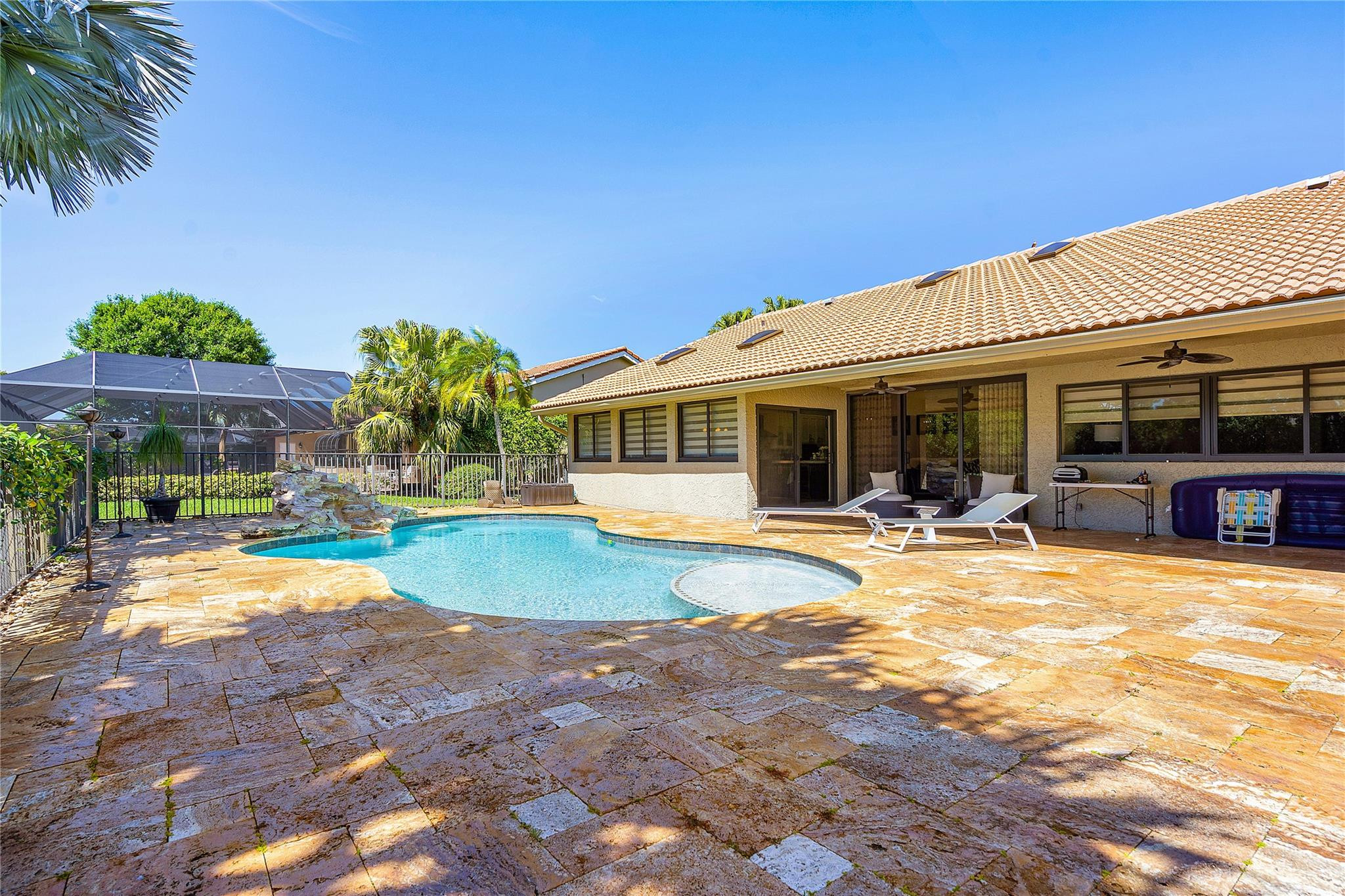 10278 Boca Woods Ln